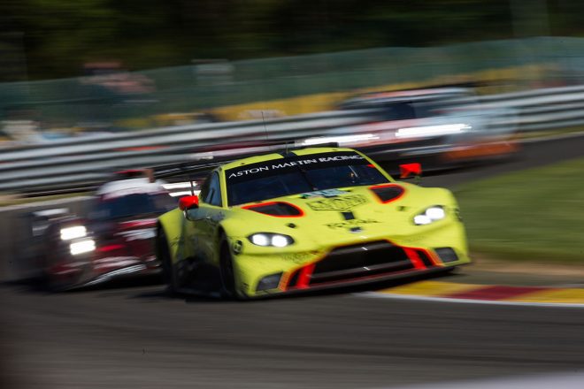 アストンマーチン・バンテージAMR