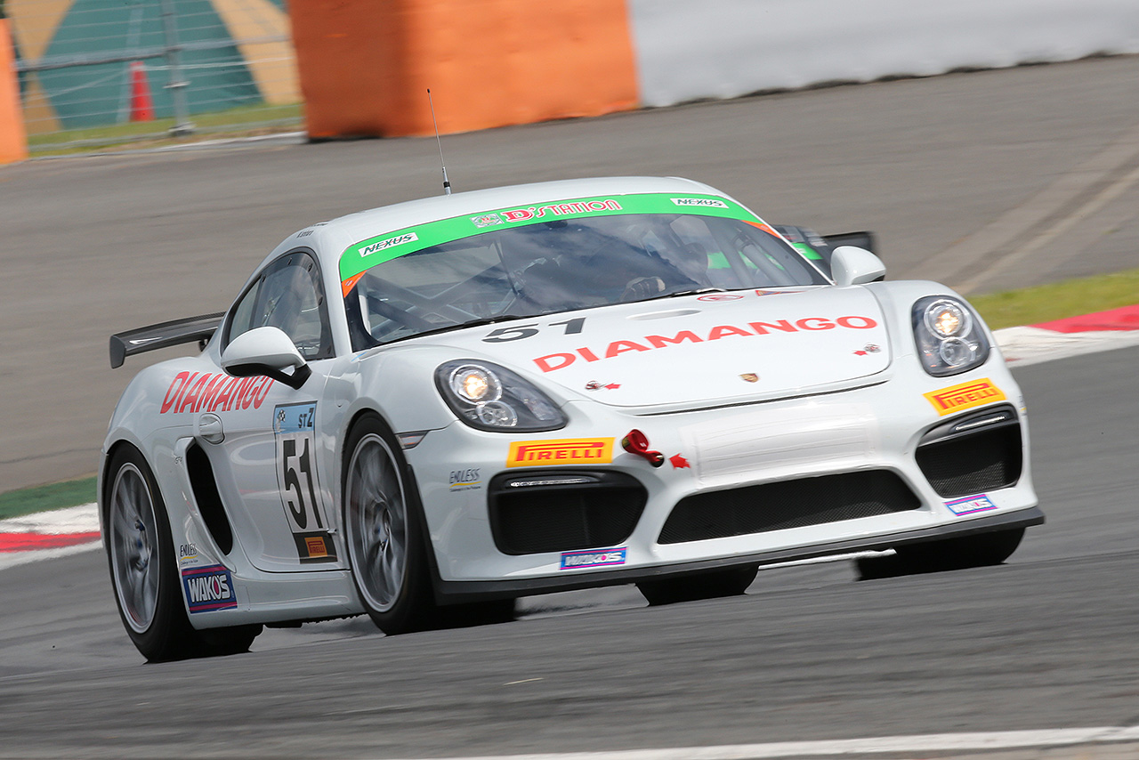 51号車DIAMANGO Cayman