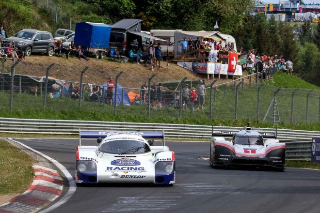 2018ニュルブルクリンク24時間のスタート前にデモ走行を行ったポルシェ956と919ハイブリッドEvo