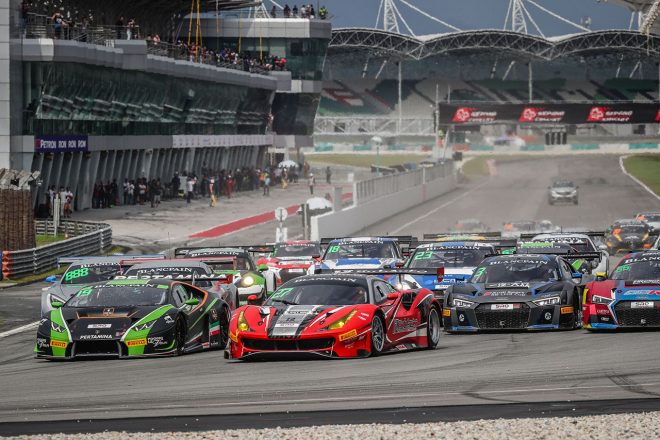 2018 Blancpain GT Series Asia 第1戦 セパンRace1スタートシーン