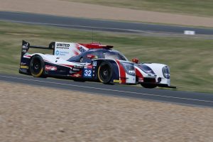 サルト・サーキットを走るユナイテッド・オートスポーツの32号車リジェJS P217・ギブソン