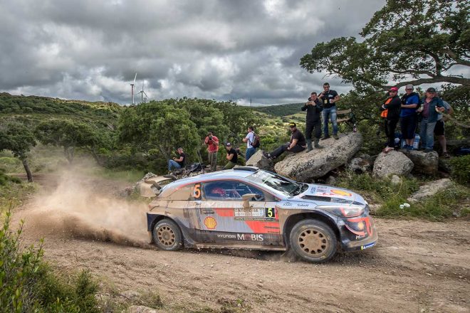 ティエリー・ヌービル（ヒュンダイi20クーペWRC）