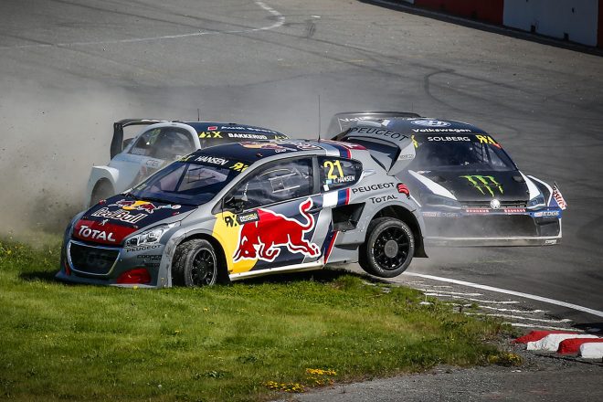 ファイナルのスタート、ティミー・ハンセンとアンドレアス・バッケルドが絡むアクシデントが起きた