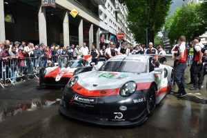 ポルシェ911 RSRとトヨタTS050ハイブリッド