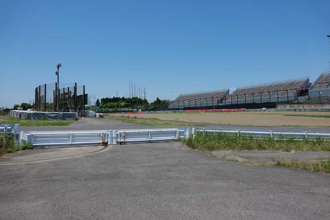 鈴鹿サーキット 最終コーナーイン側 『激感エリア』