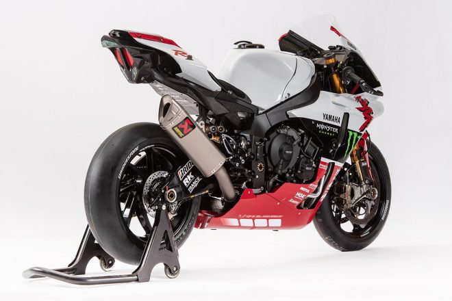 鈴鹿8耐仕様のヤマハYZF-R1（YARTヤマハ）