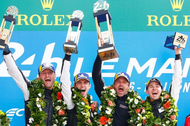 優勝したデンプシー-プロトン・レーシング