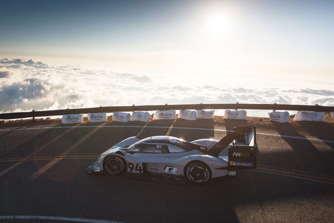 アタックに臨むI.D.R パイクスピーク