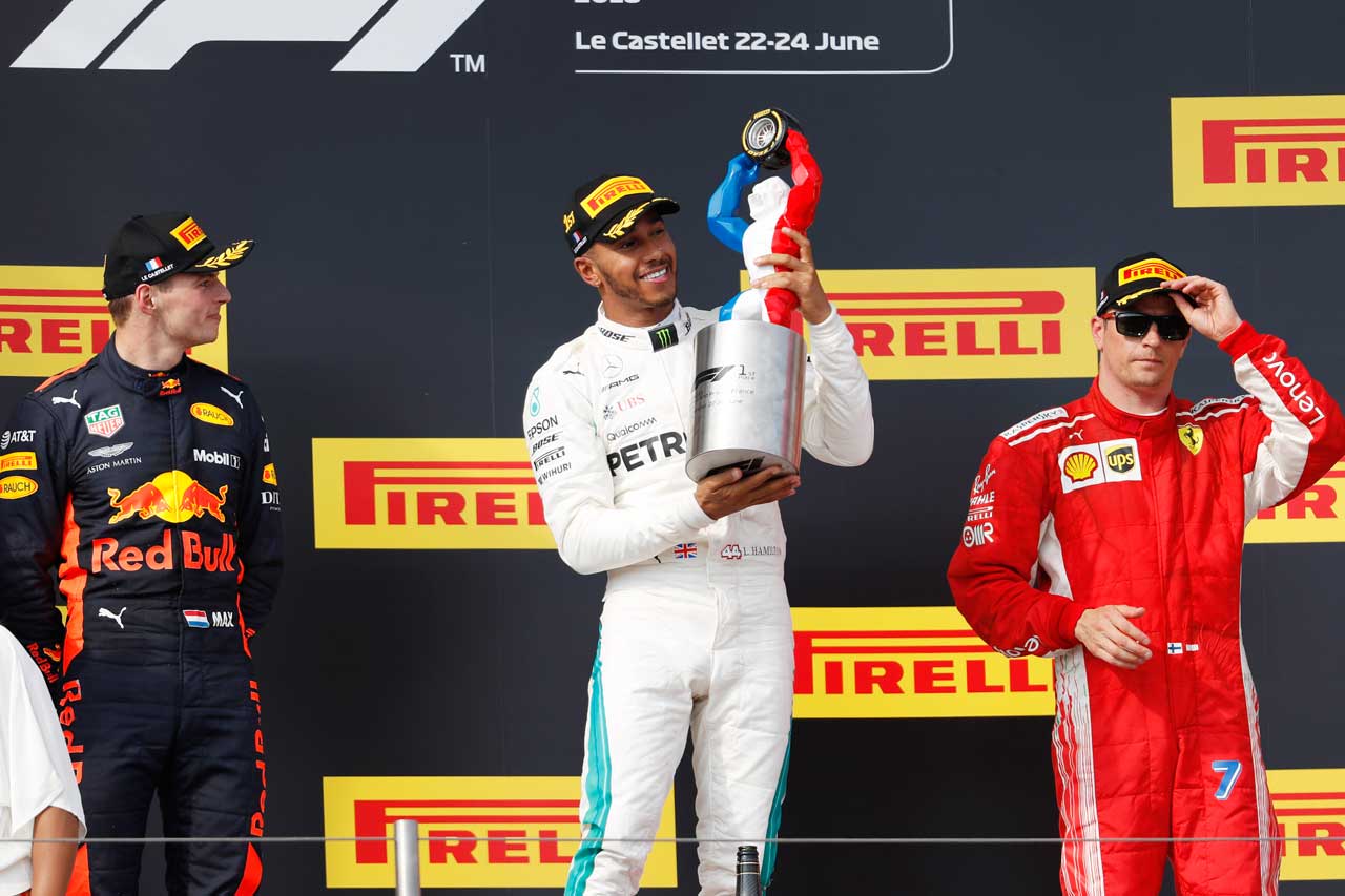 フランスGPはルイス・ハミルトン（メルセデス）がゴリラトロフィーを獲得