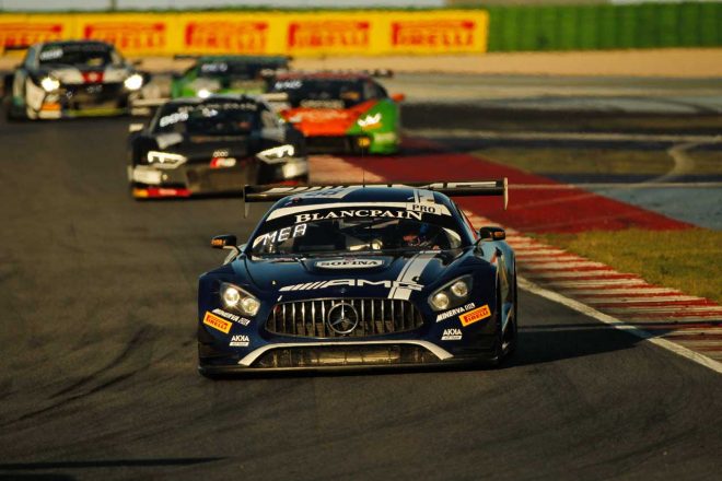 AKKA ASPチームの88号車メルセデスAMG GT3