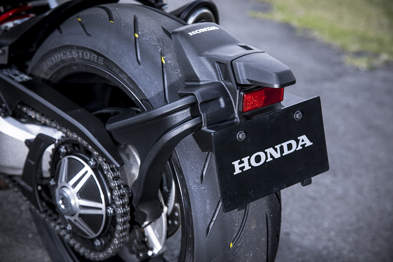 ホンダCB1000R フェンダー