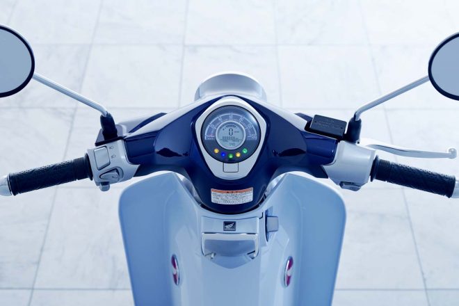 スーパーカブ C125 メーター周り