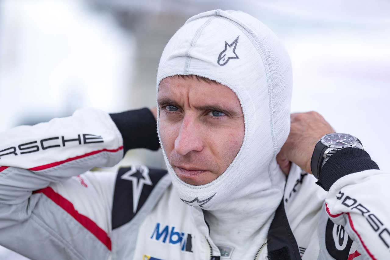 919ハイブリッドEvoをドライブし5分19秒546をマークしたティモ・ベルンハルト