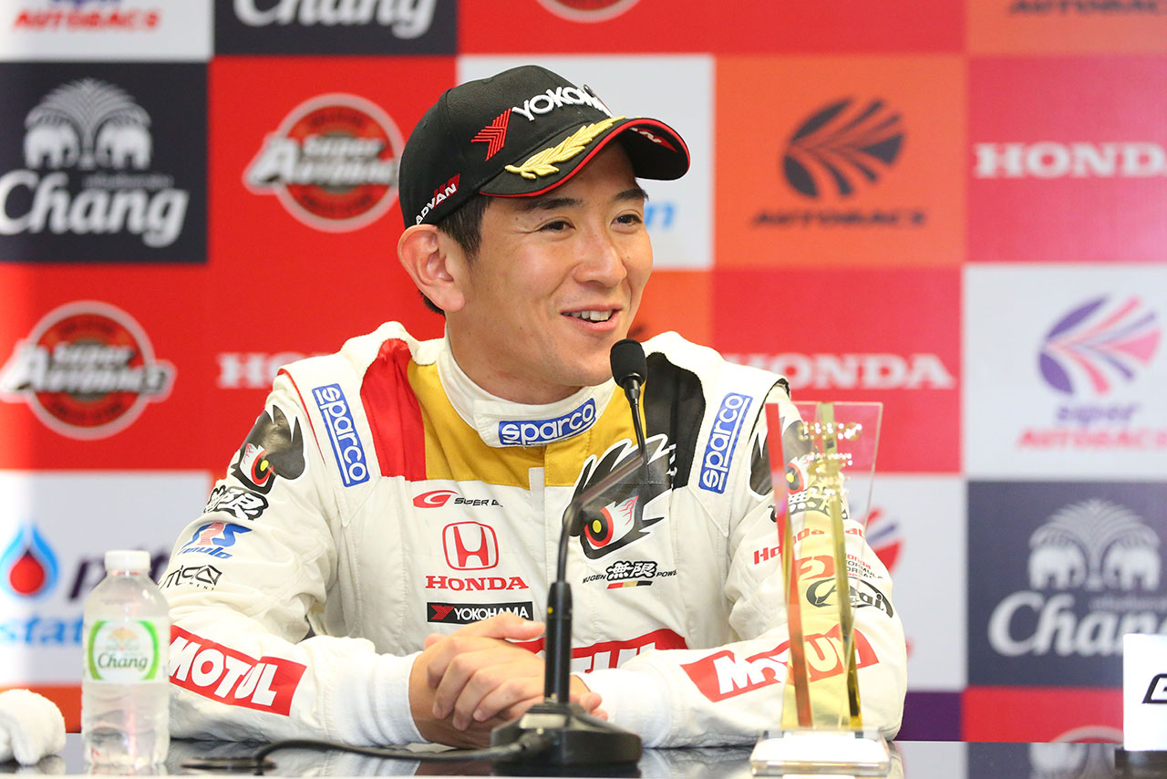 ポールポジションに臨んだ武藤英紀（MOTUL MUGEN NSX-GT）