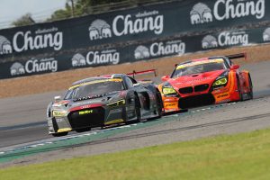 レース序盤を盛り上げたHitotsuyama Audi R8 LMS。GT500との接触で無念のリタイア