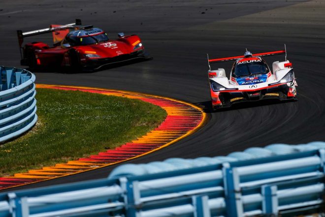 6号車アキュラARX-05 DPiと77号車マツダRT24-P DPi