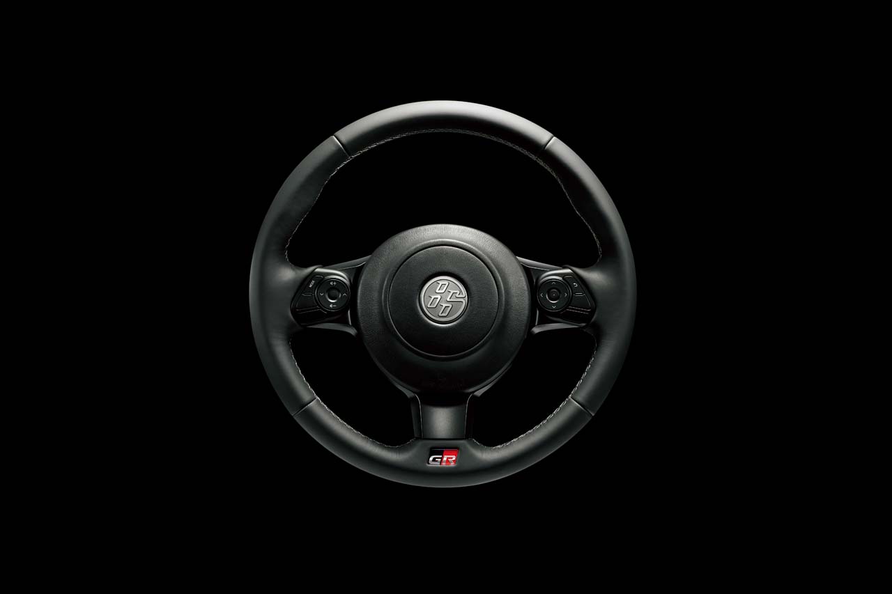 専用小径本革巻き3本スポークステリアリングホイール