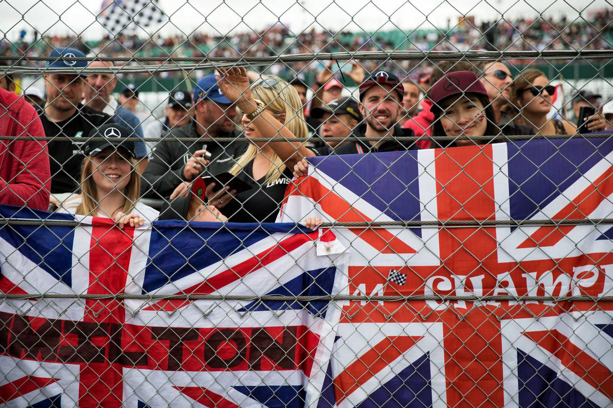 2017年F1イギリスGP　ルイス・ハミルトンのファンたち