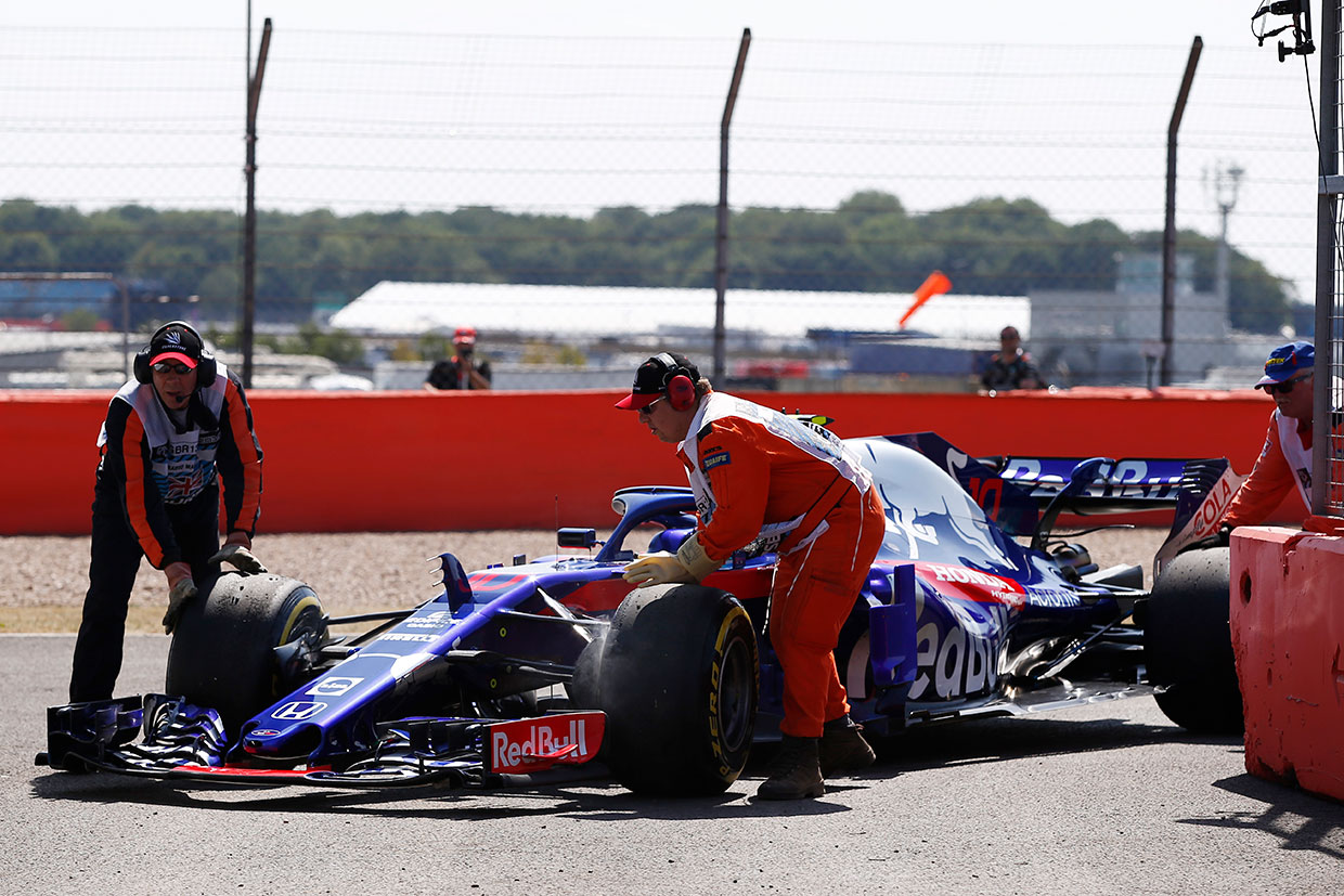 2018年F1第10戦イギリスGP　FP2でピエール・ガスリーのマシンにトラブルが発生