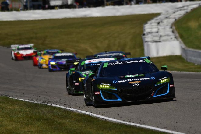 前戦第6戦からカラーリングが変わっているマイケル・シャンク・レーシングの86号車アキュラNSX GT3