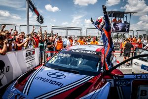 レース3を制したノルベルト・ミケリス(ヒュンダイi30 N TCR)