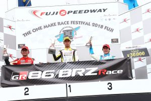 クラブマンシリーズ 表彰台