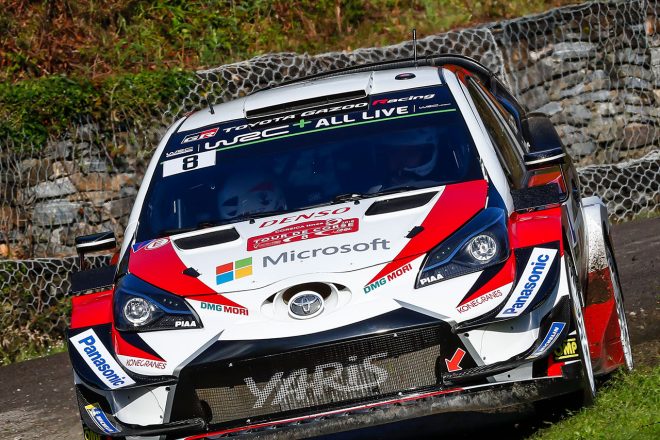 2018年のラリー・ドイツ、ラリーGBではラリーカーのフロントウインドウなどに旭化成のロゴが掲出される