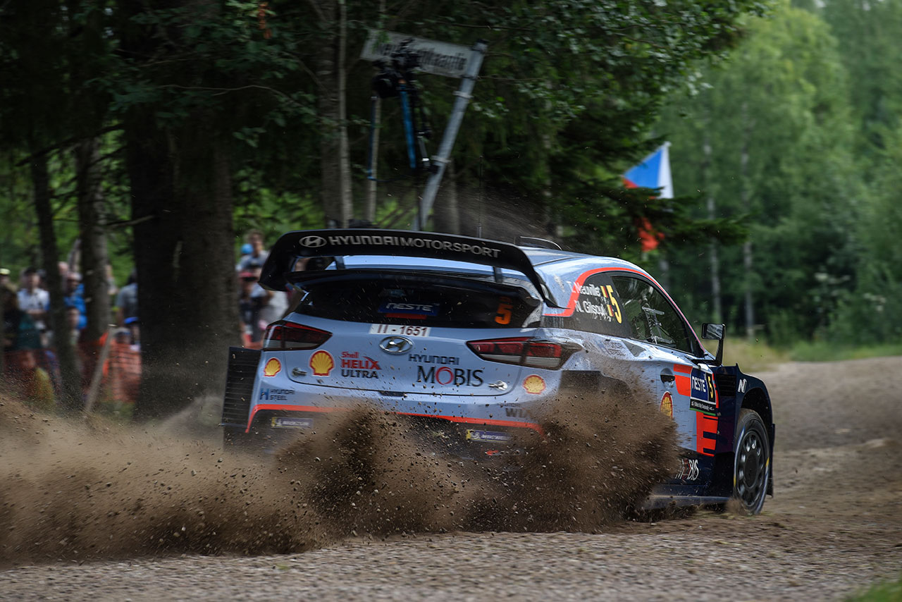 ティエリー・ヌービル（ヒュンダイi20クーペWRC）