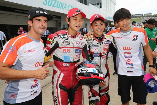 テルル・MotoUP RTの3位入賞に、長島哲太とイサック・ビニャーレスも駆け付けた