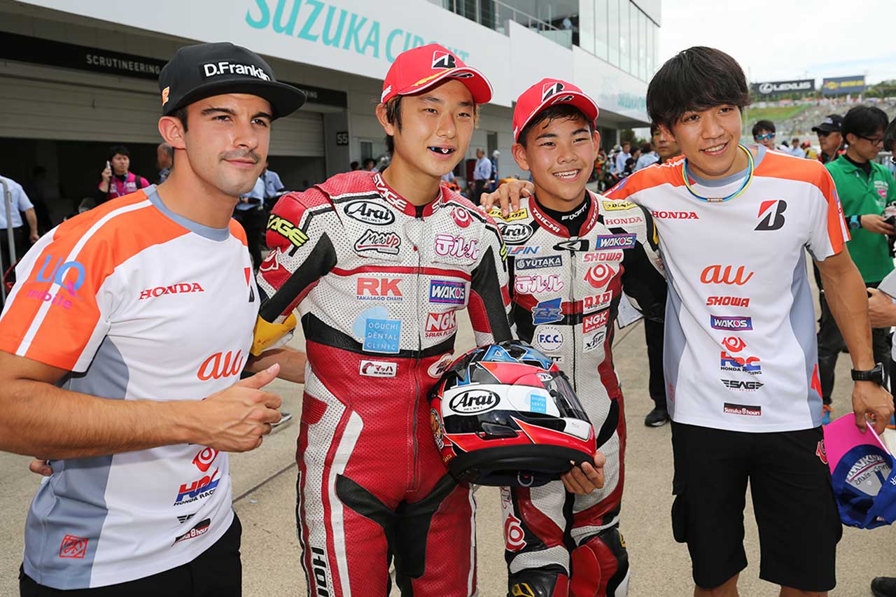 テルル・MotoUP RTの3位入賞に、長島哲太とイサック・ビニャーレスも駆け付けた