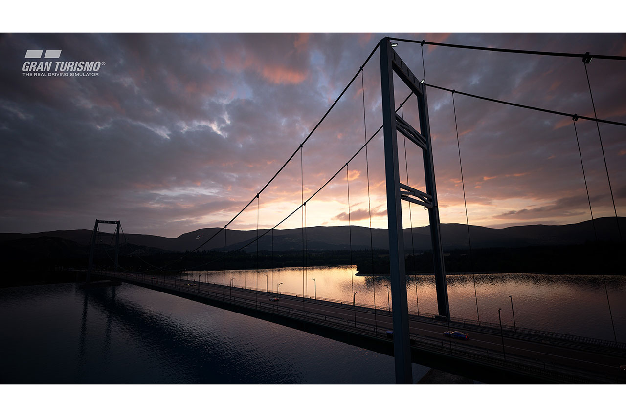 サン＝クロワ・サーキットは湖にかかる吊り橋を中心としたロングコース