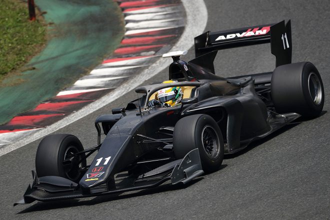 山本尚貴がドライブするホンダエンジン搭載のSF19