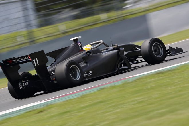 山本尚貴がドライブするホンダエンジン搭載のSF19