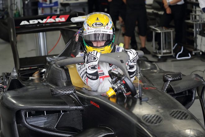 HALO装着状態での脱出確認を行った山本尚貴