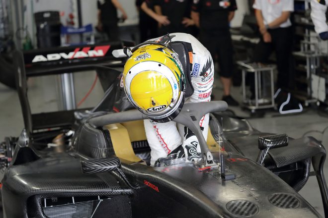 HALO装着状態での脱出確認を行った山本尚貴