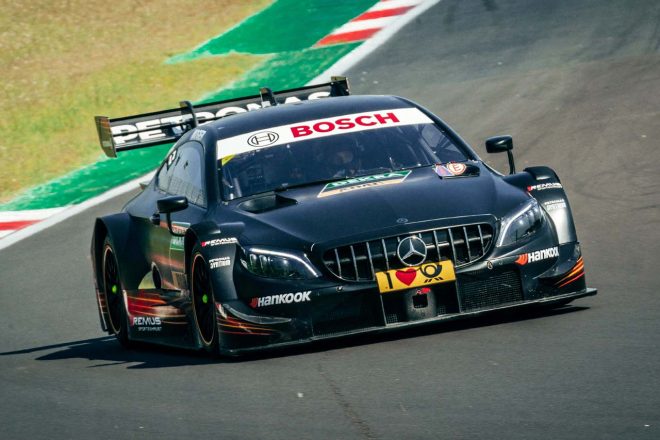 ゲスト参戦に向けてテストを行なうセバスチャン・オジエ（メルセデスC63 AMG DTM）