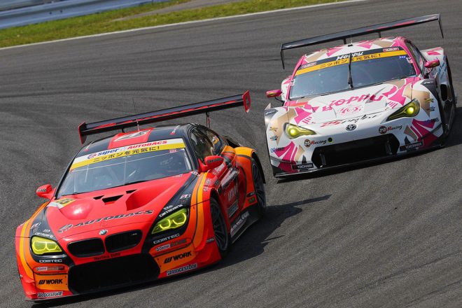 第1スティントを担当した高木はレース序盤にHOPPY 86 MCをオーバーテイク。以降は独走状態に