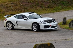 ポルシェがスタディーモデルとして開発したラリー仕様のケイマンGT4クラブスポーツ