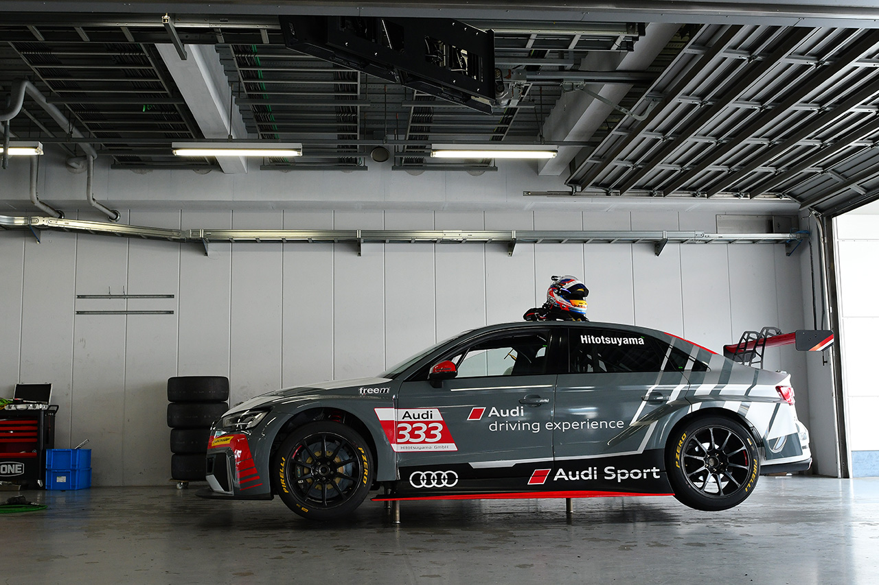 サーキット2回目でも乗れた！ アウディRS3 TCRで最新カスタマー