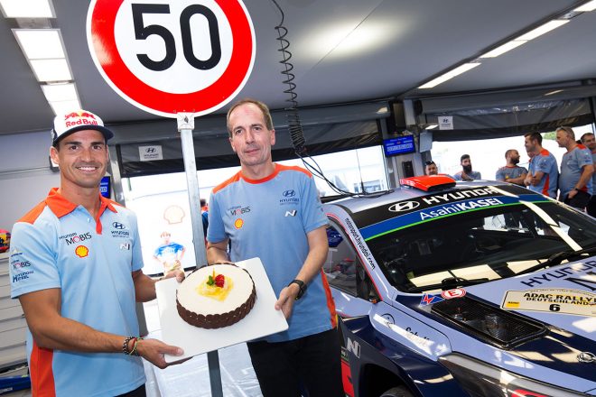 ダニ・ソルドのコドライバー、カルロス・デル・バリオは8月15日に50歳の誕生日を迎えた