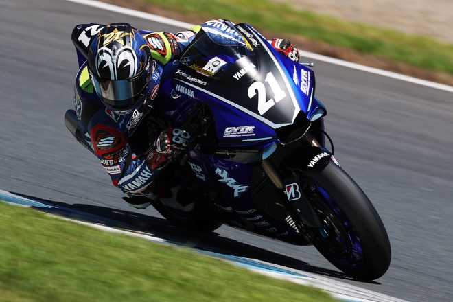 マシンに乗るたびに感触は「よくなってきている」と語る中須賀克行