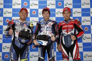 予選会見に臨んだ野左根 航汰(YAMAHA FACTORY RACING TEAM #5)、中須賀克行(YAMAHA FACTORY RACING TEAM)、高橋巧(Team HRC)