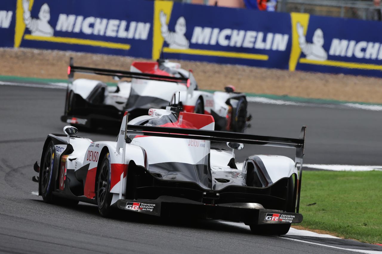 スキッドブロック規定違反で失格となったトヨタTS050ハイブリッド