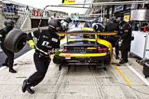 チーム・プロジェクト1の56号車ポルシェ911 RSR