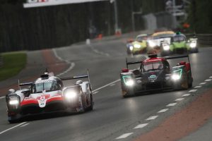 サルト・サーキットを走る8号車トヨタTS050ハイブリッド