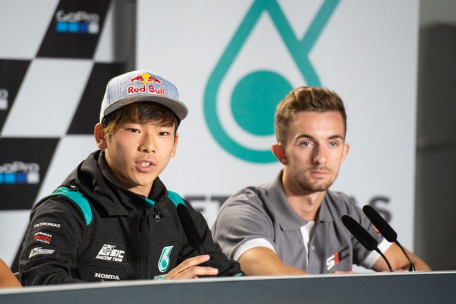 Moto3クラスに参戦する佐々木歩夢（左）とジョン・マクフィー（右）