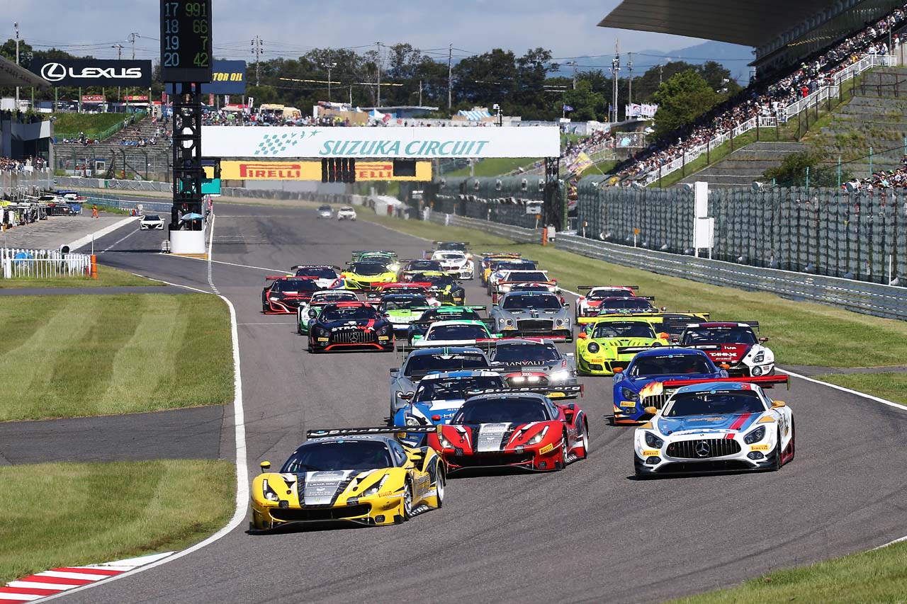 2018鈴鹿10時間耐久レース スタートシーン