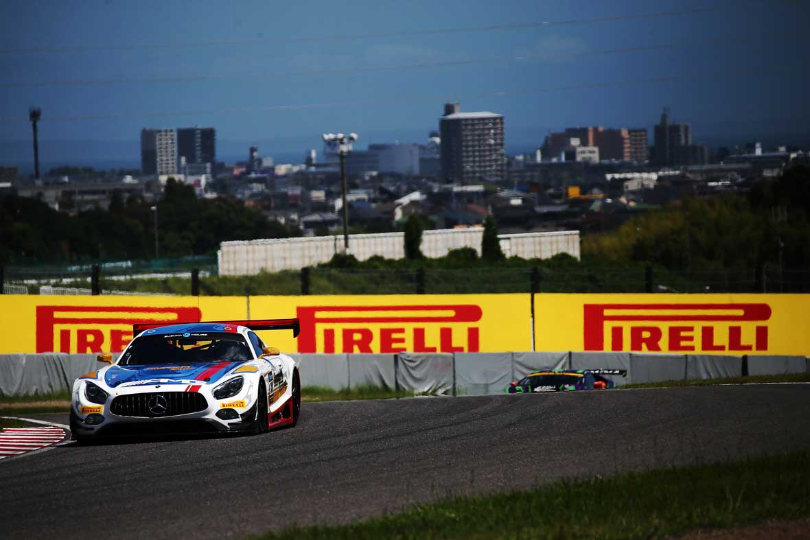 優勝したメルセデスAMGチーム・グループMレーシングの888号車メルセデスAMG GT3