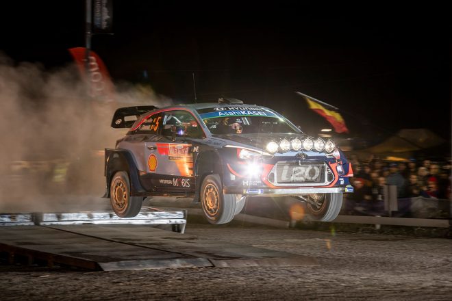 ティエリー・ヌービル（ヒュンダイi20クーペWRC）