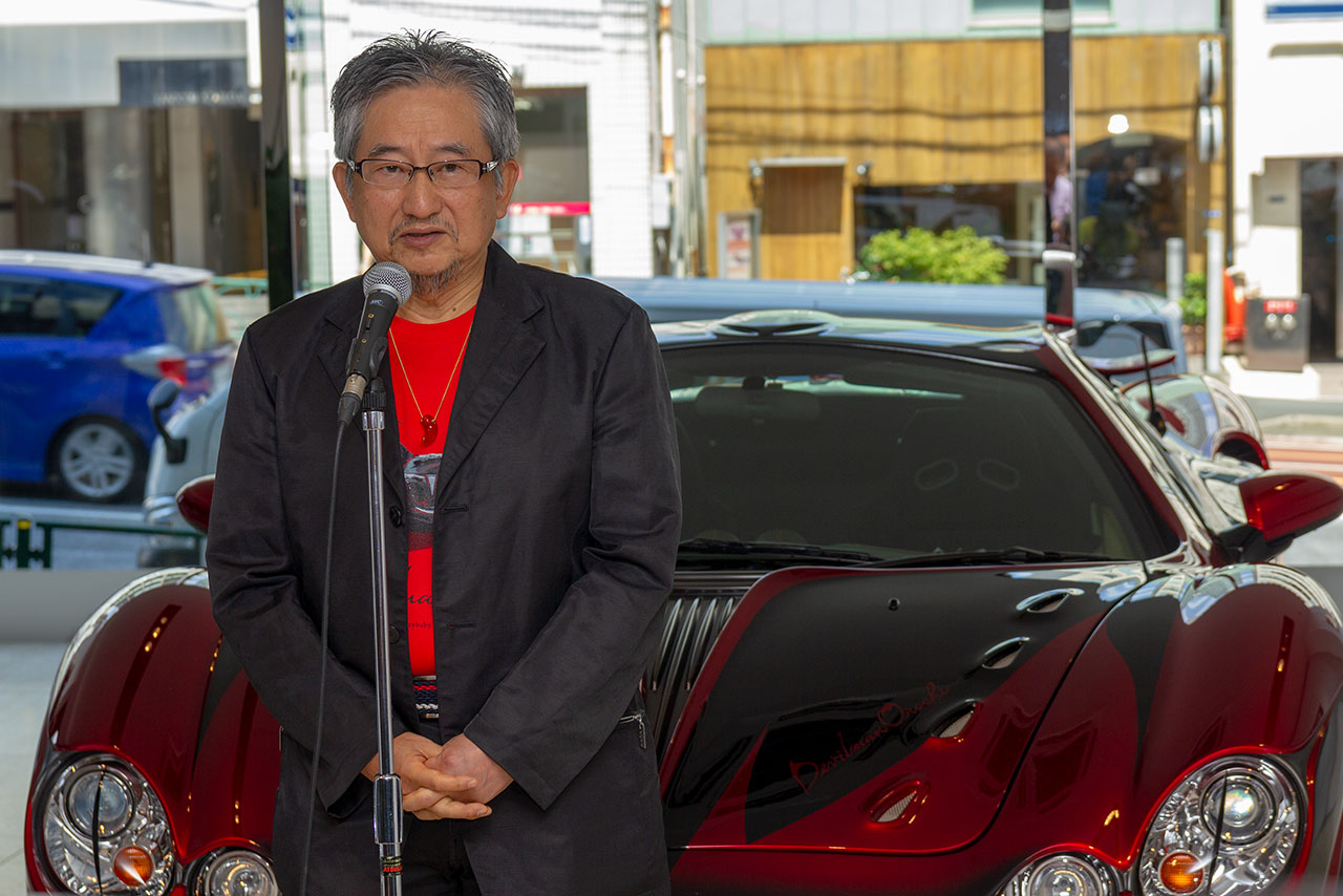 車両のお披露目には永井豪氏も登壇した
